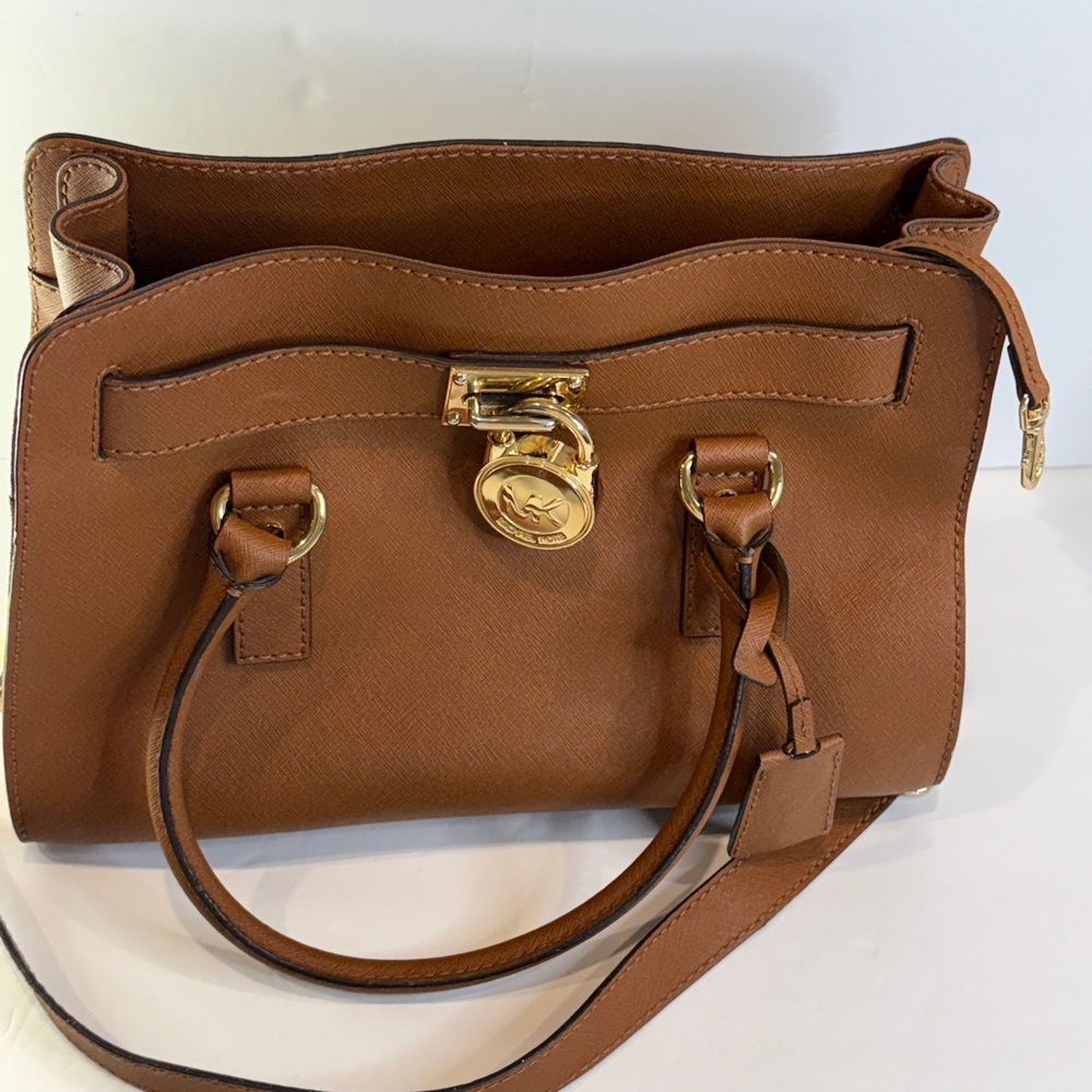 🧡Michael Kors Hamilton Charm Tote in Rich Saddle Brown – Preloved Elegance🧡
